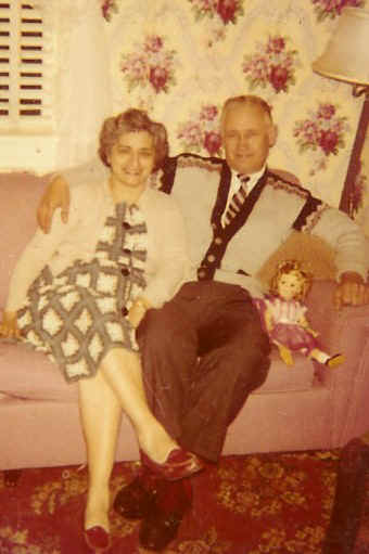 poppybamma.jpg (69076 bytes)