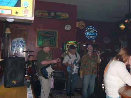 tower_pub_xmas_003tbalex.jpg (82759 bytes)