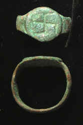 9902.JPG (47796 bytes)